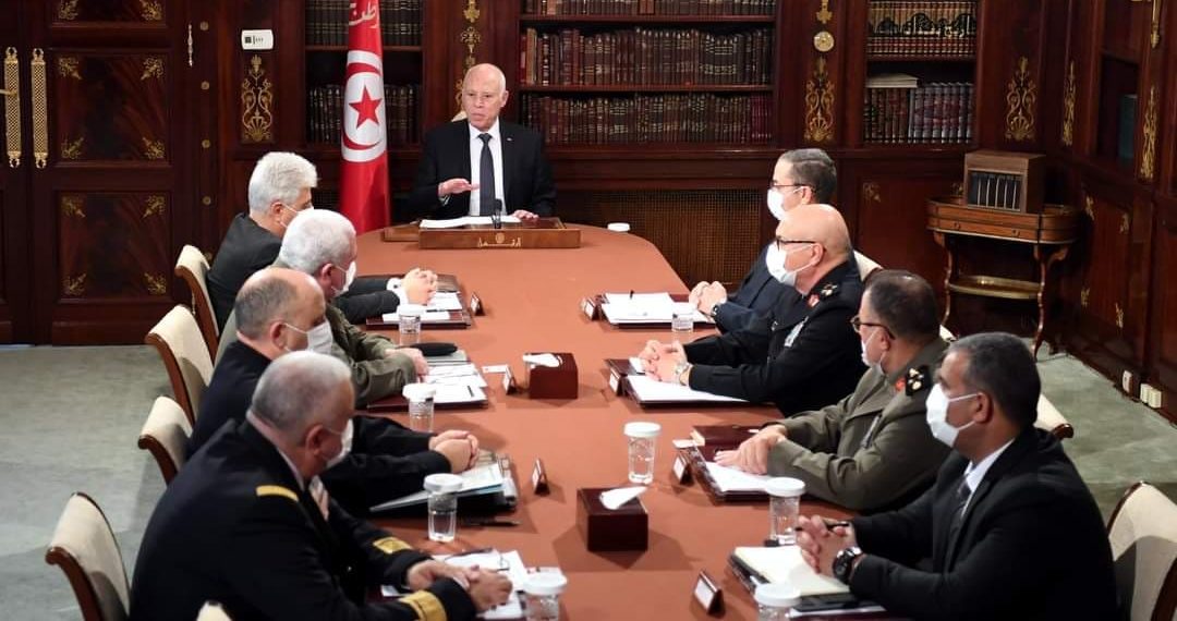 قيس سعيد: “كل من يعمل على ضرب الدولة أو التسلل إلى مؤسساتها فهو واهم”