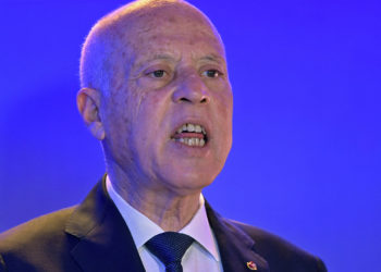 قيس سعيّد يغيّر تاريخ الاحتفال بالثورة