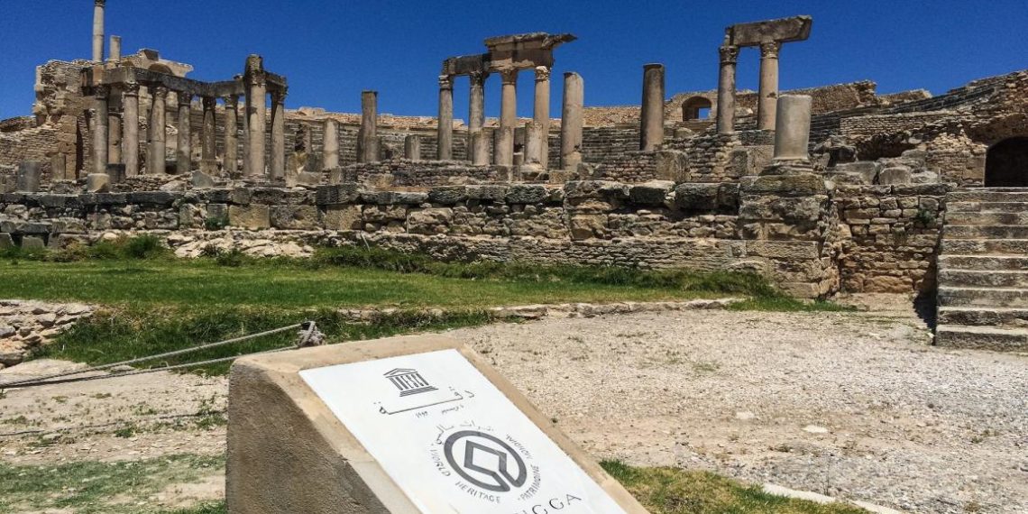 دقة الآثار: شموخ في زمن الإنكسار