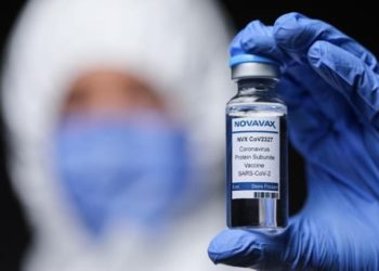 “نوفاكسوفيد”: لقاح جديد ضد كوفيد يحصل على رخصة التسويق في أوروبيا ويلقى ترحيبا من الرافضين للتطعيم