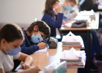 قرقنة: غلق مدرسة إبتدائية بعد إكتشاف 20 إصابات بفيروس كورونا