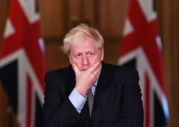 الكوفيد في انقلترا – وداعًا للأقنعة والتصاريح الخضراء  والعمل الذكي: جونسون يلغي القيود