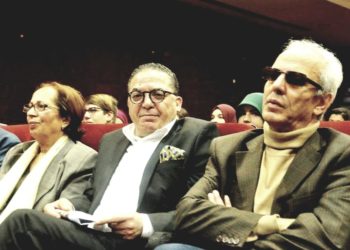 عندما يشيد استاذ ناقد باستاذ ناقد آخر