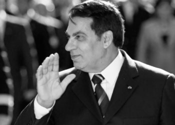 ماذا وراء بث تسجيل مكالمات الرئيس بن علي؟