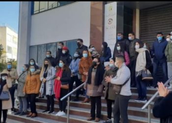 بعد إنتهاء عقودهم: موظفو الهيئة الوطنية لمكافحة الفساد ينفذون وقفة إحتجاجية