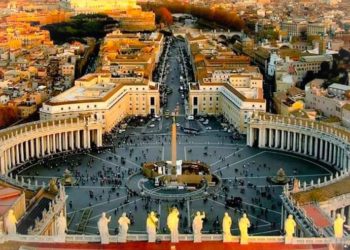 الفاتيكان، أصغر دولة في العالم أتباعها 1.147 مليار من الكاثوليك وقوة مؤثرة عالميا