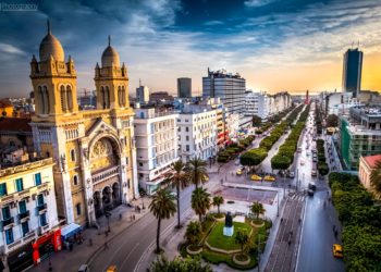 متى يرجع شارع بورقيبة الى بريقه؟ متى يتحرر وسط المدينة من الاحتجاجات والمظاهرات والاسلاك الشائكة؟!