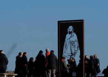 فرنسا.. تخريب لوحة الأمير عبد القادر الجزائري قبل تدشينها