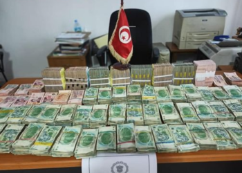 محاولة تهريب 117 ألف دينار من العملة التونسية