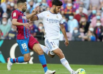 يغيب عنه كريم بنزيمة…كلاسيكو الإبداع والإقناع بين مدريد وبرشلونة