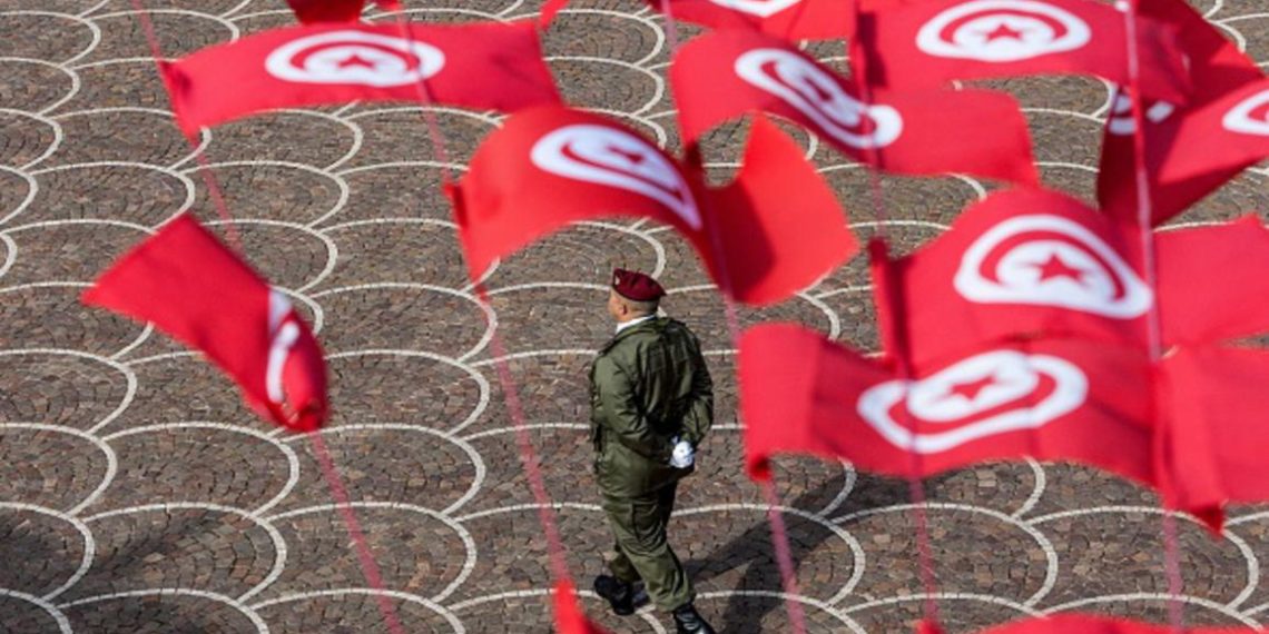 لنا تاريخ نعتز به وإستقلال البلاد لم يأت على طبق من فضة وذهب بل بتضحيات المؤسسين والشهداء