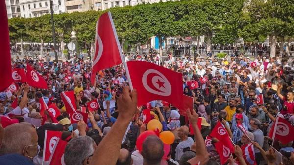 من التشاركية إلى “الأوليغارشية القانونية”