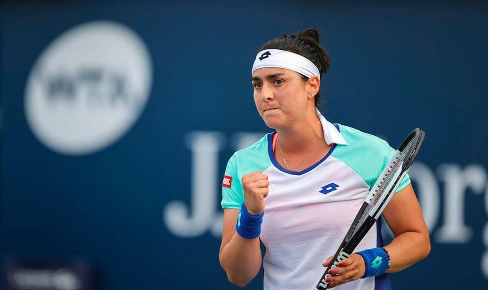 أنس جابر تتأهل إلى ثمن النهائي في بطولة ميامي للتنس