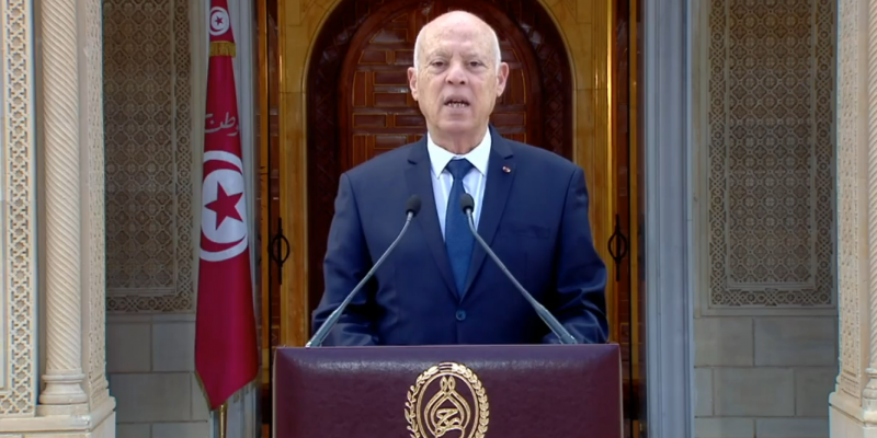 سعيّد: “يتقلبون على وسادة اليأس والبؤس ويريدون لعب أدوار البطولة ويتوهمون أنهم أبطال ويريدون أن يستشري البؤس”
