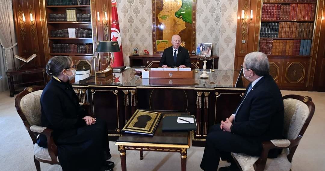 سعيد: مقاومة المضاربة يجب أن تستهدف كبار المحتكرين “للمساس بمن يسعى إلى تجويع التونسيين”