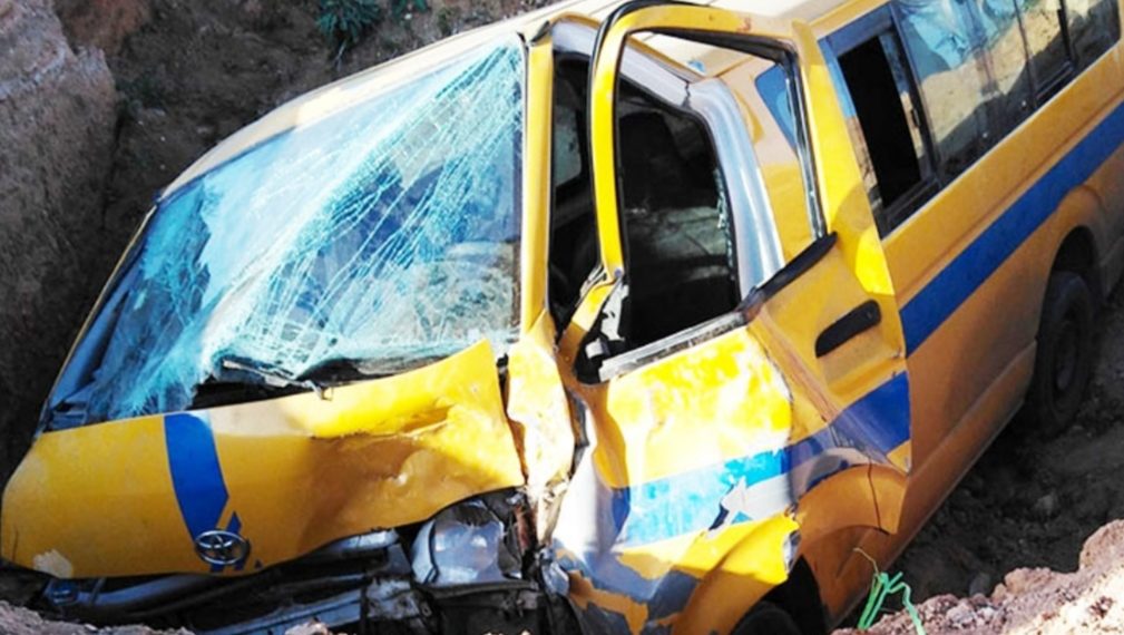 طريق المطار: تصادم 9 سيارات وحافلتين وسيارتي تاكسي جماعي يُسفر عن إصابات