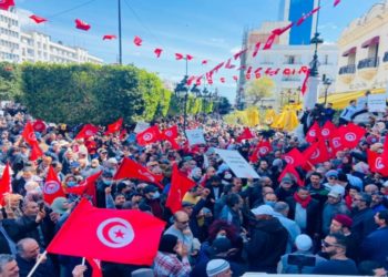 تعزيزات أمنية مكثفة بشارع الحبيب بورقيبة