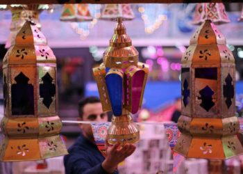 في مصر يمكنك شراء صيامك وصلاتك!