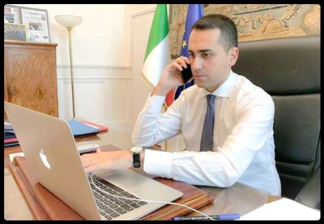 الأجور العالية لفريق وزير الخارجية تثير استغراب الرأي العام الايطالي وتنتقد حزبه الداعي لخفض كلفة السياسة