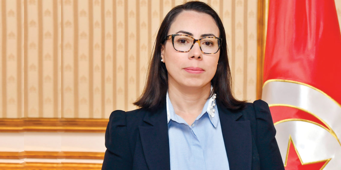 نادية عكاشة…لماذا الآن؟