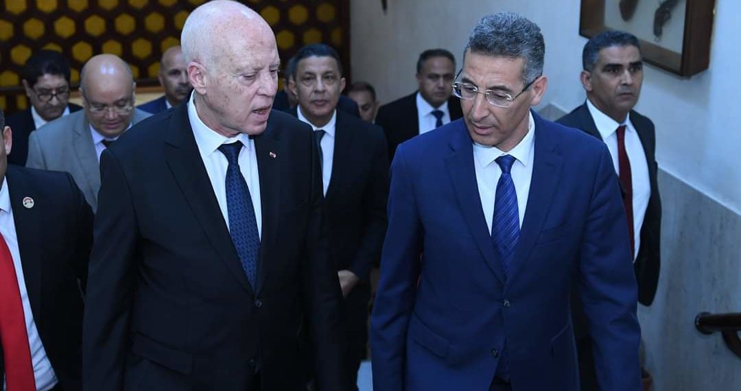 قيس سعيّد: الحرائق الأخيرة ليست من قبيل الصدفة وهي سياسية الأرض المحروقة