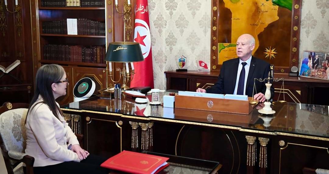 في لقاء جمعه ببودن: سعيّد يطلع على نتائج المشاركة في منتدى دافوس الإقتصادي