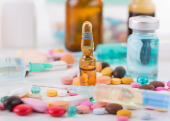 رئيس نقابة الصيدليات الخاصة: نتوقع ارتفاعا في أسعار الأدوية