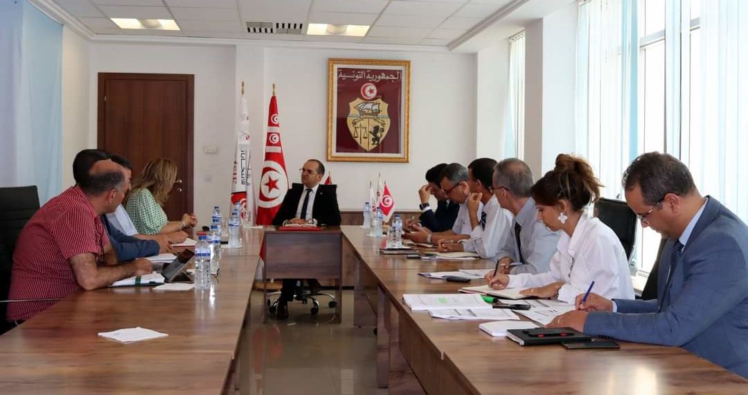 هيئة الإنتخابات والتلفزة تدرسان الاستعدادات المادية واللوجستية لبعث المركز الإعلامي لإستفتاء 25 جويلية