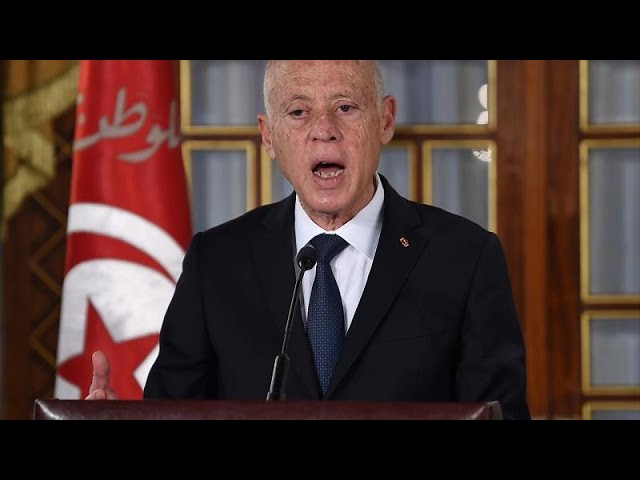 قيس سعيّد: الأموال المصادرة يجب أن تعود للشعب التونسي