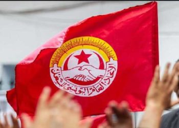 الاتحاد يقر إضرابا عاما في القطاع العام والوظيفة العمومية:”لم نطالب بزيادة في الأجور بل بتعديل المقدرة الشرائية”