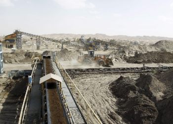 إحالة 11 متهما على الدائرة الجنائية لقضايا الفساد المالي في قضية فسفاط قفصة