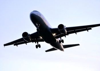 مطار تونس قرطاج: حجز مسدس ناري لدى مسافر