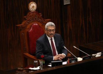 بعد إحتجاجات شعبية ضده: الرئيس السريلانكي يفر إلى المالديف