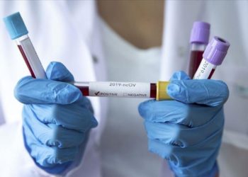 التهاب الحلق والصداع وانسداد الأنف والسعال أصبحت أهم أعراض كورونا وتراجع فقدان حاستي التذوق والشم