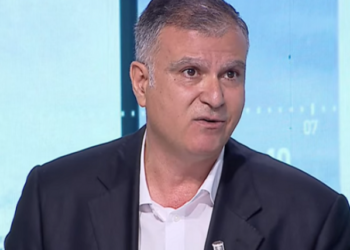 أمين محفوظ يعلّق على مشروع الدستور:ليس ابني