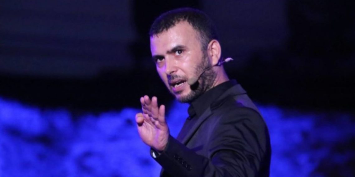 لطفي العبدلي في مهرجان صفاقس: ”أنا في خطر كبير وهذي آخر مسرحية في حياتي”
