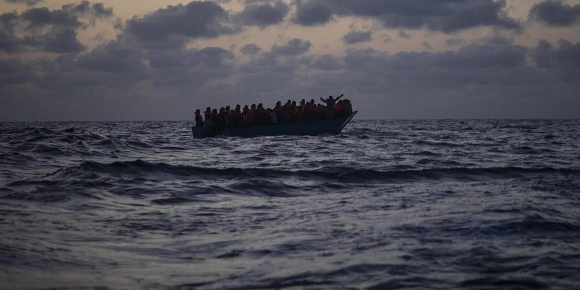 بعد غرق مركبهم بسواحل قرقنة: انتشال 6 جثث لنساء وأطفال تونسيين كانوا ضمن مركب هجرة غير نظامية