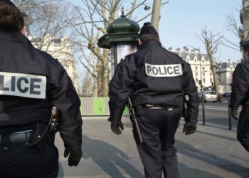 جريمة بشعة في ليون-فرنسا: مغربي يقطع رأس والده في موقف سيارات