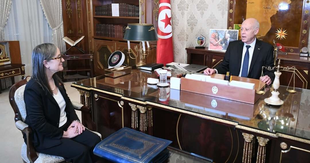 في لقاء سعيّد برئيسة الحكومة: تأكيد على ضرورة تطبيق القانون في مسألة الاحتكار  والمضاربة