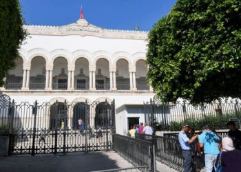 المحكمة الإبتدائية بتونس تصدر قرارا بإرجاع أحد القضاة المعفيين لعمله