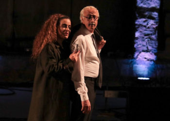 قراءة في مسرحية “تائهونDark-Side”…البحث عن الصفاء الضائع