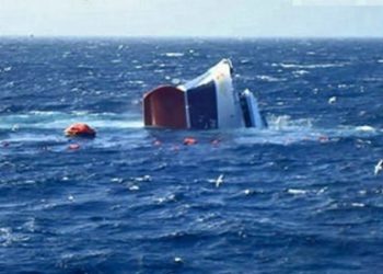 من بينهم أستاذة تعليم وابنها: غرق مركب هجرة غير نظامية على متنه 15  شخصا