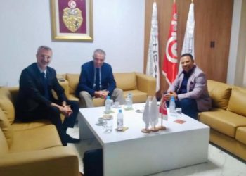 رئيس كونكت يلتقي خبير لدى صندوق النقد الدولي