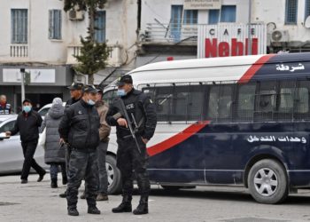 النقابات الأمنية تُقرّر تعليق الاعتصامات الجهوية بعد التدخل الأمني ليلة أمس