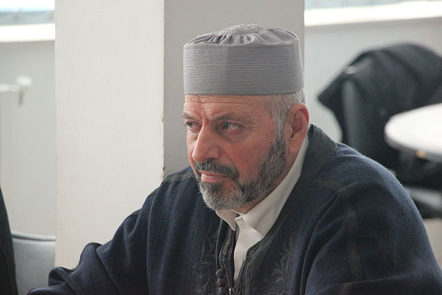 إيقاف الحبيب اللوز