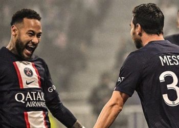 باريس سان جيرمان ينفرد بالصدارة