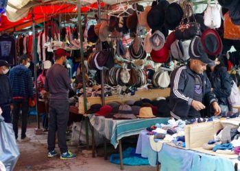 على خلفيّة منع الانتصاب الفوضوي: وقفة احتجاجية لعدد من الباعة بسليانة