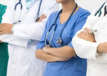 تنديدا بالاعتدادات المتكررة عليهم: وقفة إحتجاجية للإطارات الطبية وشبه الطبية