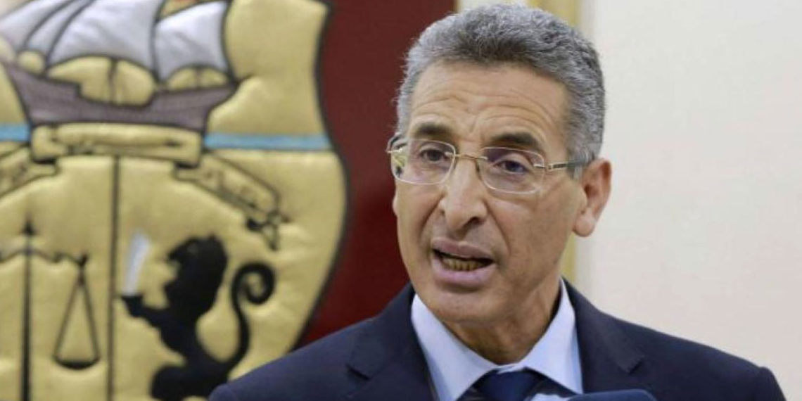 بعد ورود تشكيك في مسائل تخصه: وزير الداخلية يأذن بالبحث والتحري في شخصه