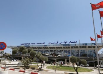 ديوان التونسيين بالخارج يدعو إلى تخفيض أسعار التذاكر لفائدة التونسيين